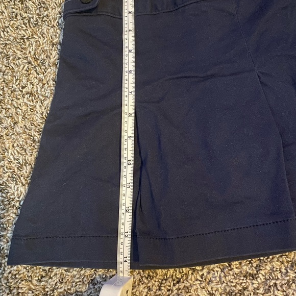 Old navy “uniform” skort sz 8(M) smoke free home - Picture 3 of 6